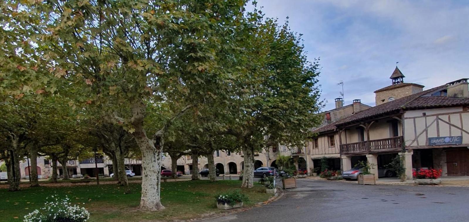 La Maison Des Cornieres Fourcès Exteriér fotografie