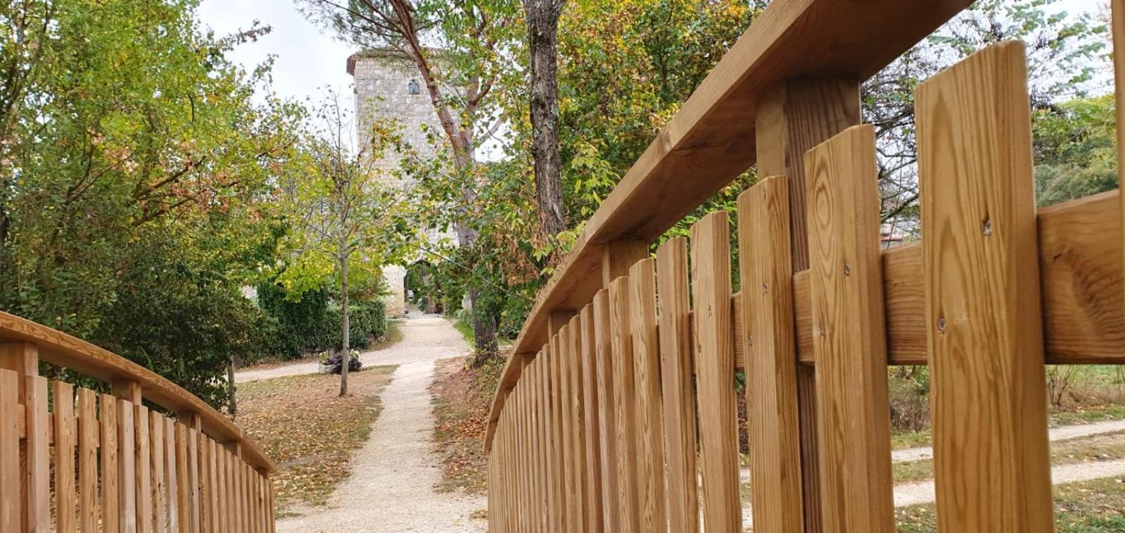 La Maison Des Cornieres Fourcès Exteriér fotografie