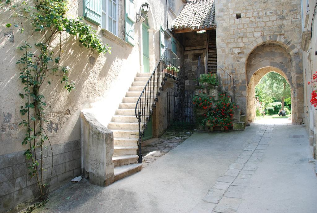 La Maison Des Cornieres Fourcès Exteriér fotografie