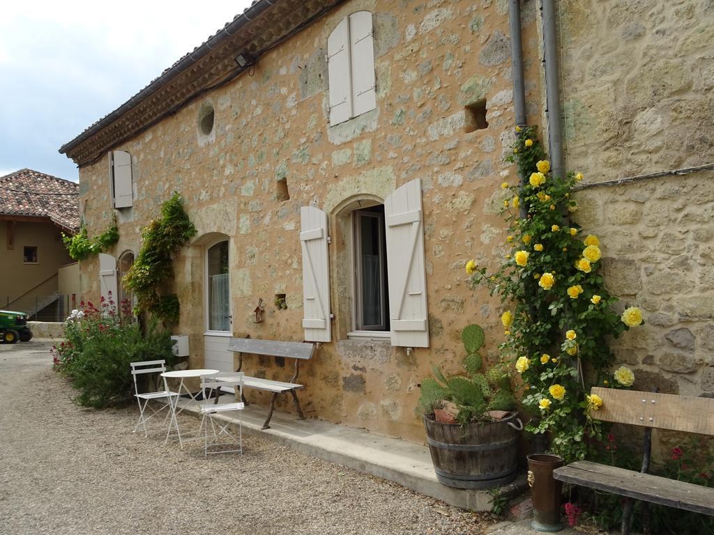 La Maison Des Cornieres Fourcès Exteriér fotografie